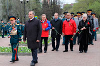 Торжественная церемония возложения цветов к комплексу памятников &laquo;Пожарным и спасателям&raquo; и &laquo;Ветеранам МЧС России&raquo;