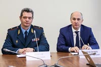 Пресс-конференция с участием начальника столичного управления МЧС России Ильи Денисова и заместителя руководителя московского Департамента ГОЧС и ПБ Владимира Сченсновича