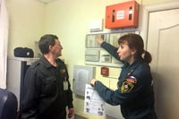 С персоналом детского дома-интерната для умственно отсталых детей провели противопожарный инструктаж