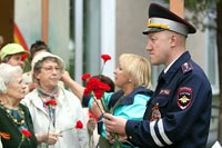 Сотрудники Госавтоинспекции Западного округа приняли участие в патриотических акциях, посвященных 74-ой годовщине Великой Победы