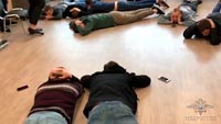 Сотрудниками МВД России задержаны аферисты, в массовом порядке навязывавшие пенсионерам услуги по замене труб отопления и водоснабжения